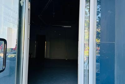 Spațiu comercial, de 100 mp, în Vitan