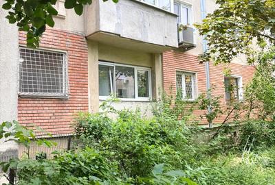 Apartament cu 3 camere decomandat în Lujerului - 23