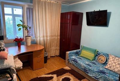 Apartament cu 3 camere decomandat în Giurgiului - 1