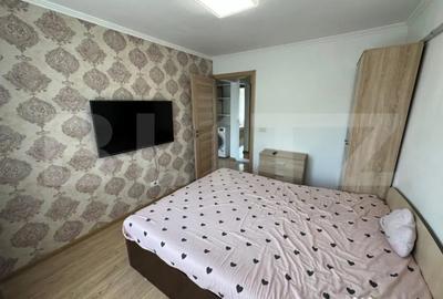 Apartament cu 3 camere decomandat în Rovine - 3