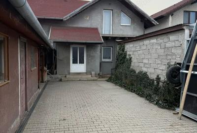 Casă cu Teren 762 Mp în Central - 4