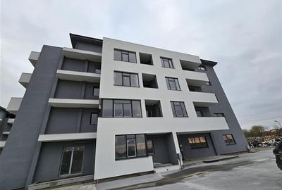 Apartament cu 3 camere semidecomandat în Central - 1