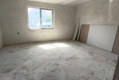 Casă cu 3 camere cu Teren 400 Mp în Central - 8