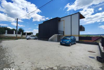 Spațiu comercial, de 132 mp, în Podu Roș