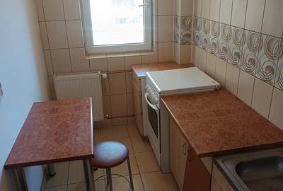 Garsonieră decomandată în Rahova