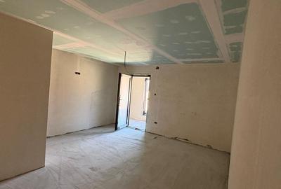 Casă cu 4 camere cu Teren 648 Mp în Central - 7