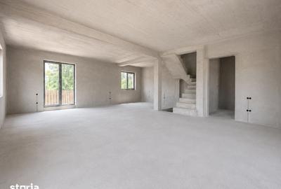 Casă cu 4 camere cu Teren 200 Mp în Florești