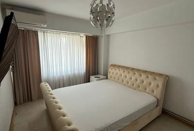 Apartament cu 3 camere în Victoriei