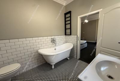 Apartament cu 3 camere decomandat în Central - 9