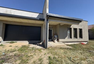 Casă cu 3 camere cu Teren 1290 Mp în Oșorhei