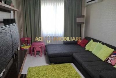 Apartament cu 4 camere decomandat, mobilat în Crângași