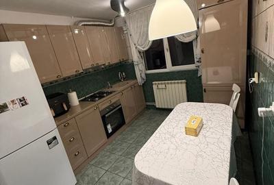 Apartament cu 2 camere semidecomandat în Micro 4 - 2