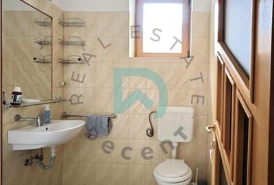 Casă individuală cu 6 camere cu Canalizare în Craiter - 31