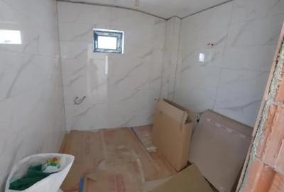 Casă cu 3 camere cu Teren 300 Mp în Central