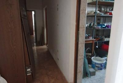 Spațiu comercial, de 1,200 mp, în Exterior Est - 27