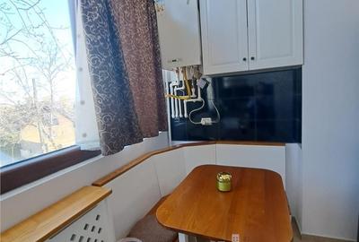 Apartament cu 3 camere decomandat în Miroslava