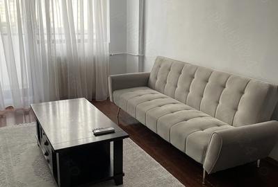 Apartament cu 3 camere semidecomandat în Theodor Pallady
