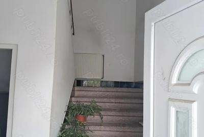 Casă cu 4 camere în 14 Mai - 3