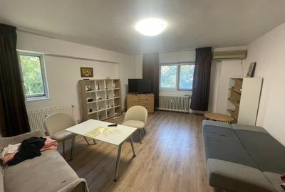 Garsonieră decomandată, mobilată în Lujerului