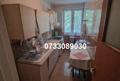 Apartament cu 3 camere decomandat în Berceni - 9