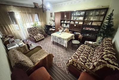 Apartament cu 3 camere decomandat, mobilat în Inel I