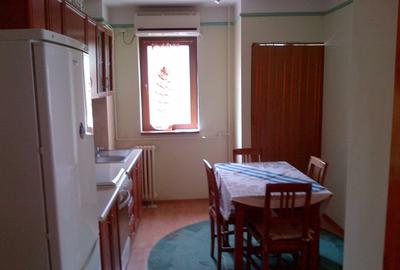 Apartament cu 2 camere decomandat în Central - 3