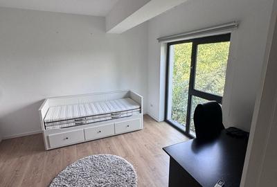 Casă cu 4 camere cu Teren 250 Mp în Tunari