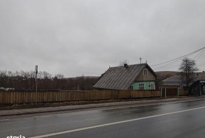 Teren de 2400 mp, în Moara - 3