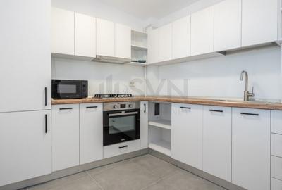 Apartament cu 6 camere decomandat, mobilat în P-ța Universității - 12