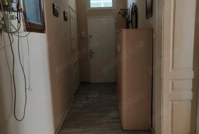 Apartament cu 4 camere decomandat în Central - 2