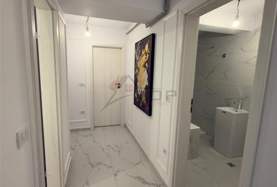 Apartament cu 3 camere decomandat în Bârnova