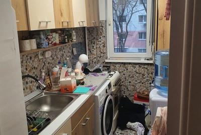 Apartament cu 3 camere semidecomandat în Central - 2