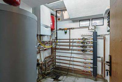 Casă individuală cu 11 camere cu Canalizare în Foișorul de Foc - 24
