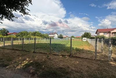 Teren Construcții intravilan de 580 mp, în Golești
