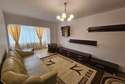 Apartament cu 3 camere decomandat în Gară