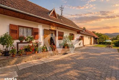 Casă cu 3 camere cu Teren 2440 Mp în Măieruș