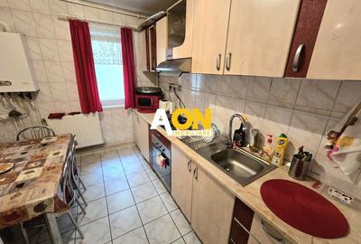 Apartament cu 3 camere decomandat, mobilat în Central
