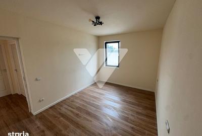 Casă cu 3 camere cu Teren 300 Mp în Sadu - 3