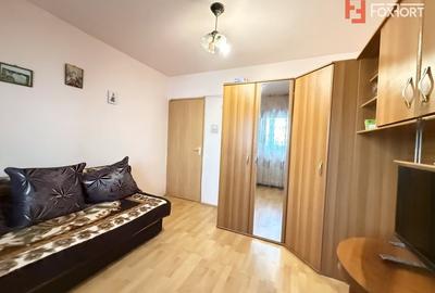 Apartament cu 4 camere decomandat în Lipovei - 2