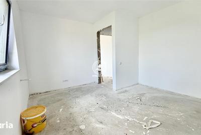 Casă cu 4 camere cu Teren 450 Mp în Central