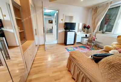 Apartament cu 3 camere semidecomandat în Micro 19 - 3