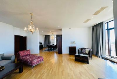 Apartament cu 5 camere decomandat, mobilat în Băneasa - 2