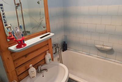 Apartament cu 3 camere decomandat în Central - 1