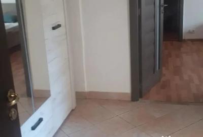 Apartament cu 2 camere semidecomandat în Păcii