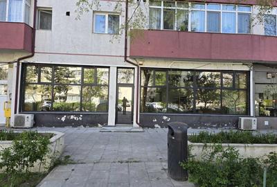 Spațiu comercial, de 98 mp, în Poarta 6