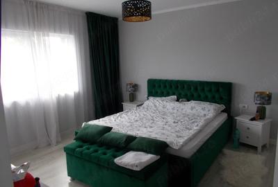 Casă cu 4 camere cu Teren 1190 Mp în Parța - 2