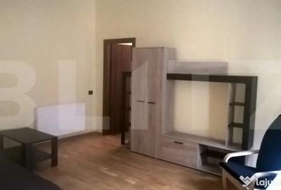 Apartament cu 2 camere decomandat în P-ța Unirii - 7