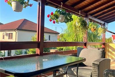Apartament cu 3 camere decomandat în Dumbrăvița