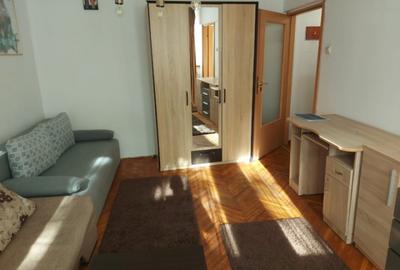 Garsonieră decomandată, mobilată în Sala Palatului