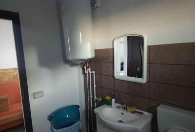 Casă cu 2 camere cu Teren 3000 Mp în Frumușani